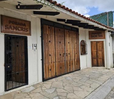 Del Cerrillo Bed & Breakfast | Posada Sancris