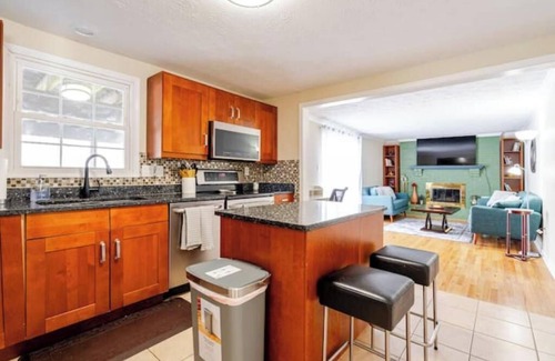 Alexandria House | Posh House Near DC MGM National Harbor