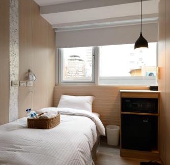 Zhongzheng Hotel | Poshpacker Hotel