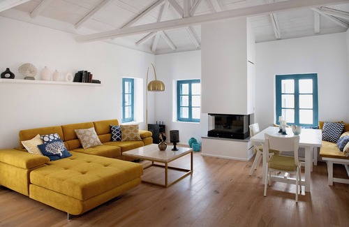 Kalamata Villa | PositiveSpace Kalamata Heights - luxury and history with a view