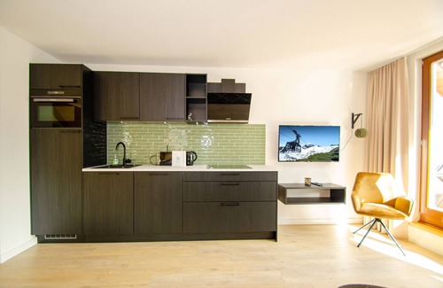 Zell am See Apartment | Post Residence Apartments 12B, terrace,SUMMER CARD