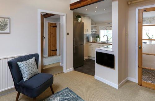 Melrose Apartment | Postbox Cottage