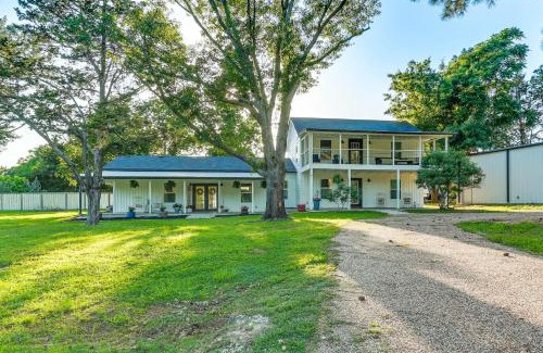 Pottsboro House | Pottsboro Home with Patio and Grill about 1 Mi to Lake!