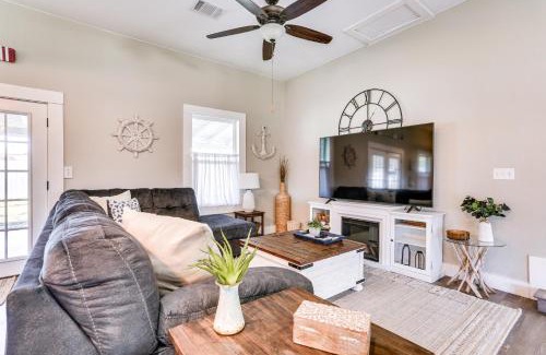 Pottsboro House | Pottsboro Home with Patio and Grill about 1 Mi to Lake!