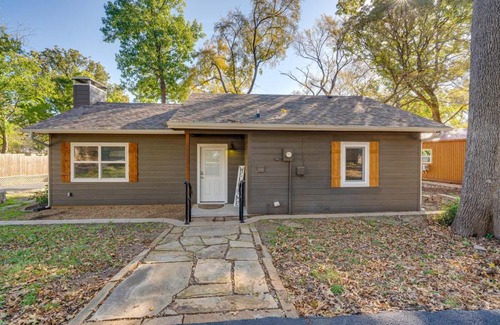 Pottsboro House | Pottsboro Vacation Rental - Walk to Lake Texoma!