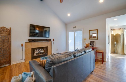 Pottsboro House | Pottsboro Vacation Rental - Walk to Lake Texoma!