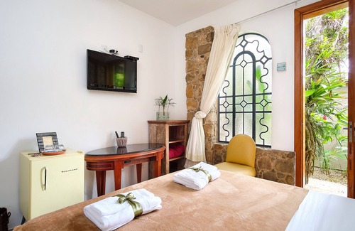 Pontal Hotel | Pousada Pontal Gardens