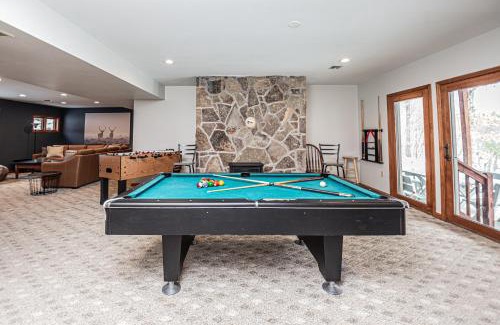 McHenry House | Powder N Wakes