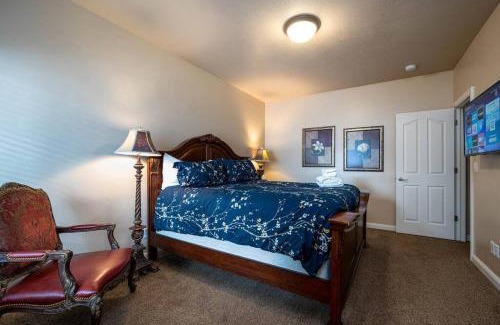 Ogden House | Powder Palace with Hot Tub and Resort Amenities