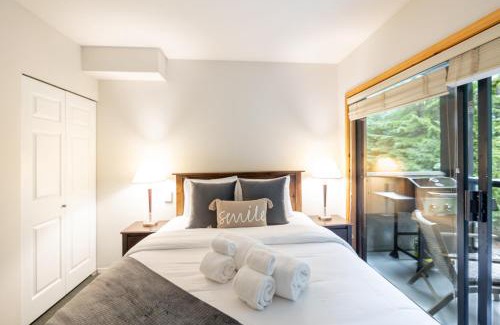 Upper Village Apartment | Powderhorn at Whistler Blackcomb