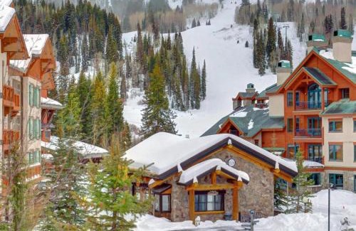 Salt Lake Mountain Resorts Apartment | Powderhorn Lodge 107: Columbine Suite