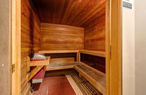 Salt Lake Mountain Resorts Apartment | Powderhorn Lodge 210: Blazing Star Suite