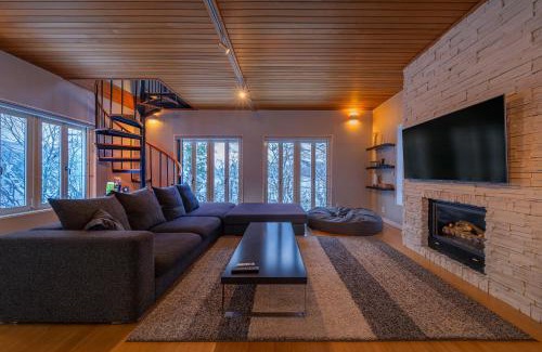 Iimori Ski Chalet | Powdersuites by The Hakuba Collection