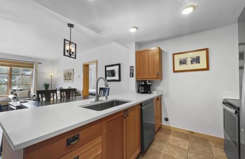 Copper Mountain Village Apartment | PP416 Passage Point condo