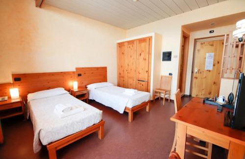 Fenestrelle Hotel | Pràcatinat Hotel & Restaurant