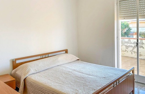 San Lorenzo Apartment | Practical and comfortable apartment on the second floor, 300 meters from the beautiful beach of San