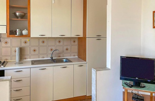 San Lorenzo Apartment | Practical and comfortable apartment on the second floor, 300 meters from the beautiful beach of San
