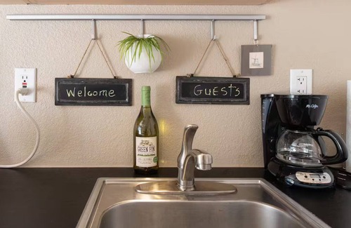 North Mountain Apartment | Practice Tiny House Living, with large gardens!