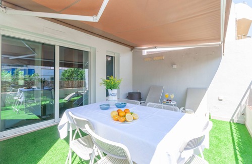 Museo Apartment | PRADA PENTHOUSE (terrace, free WIFI, A/C, central, spacious, bright, elegant)