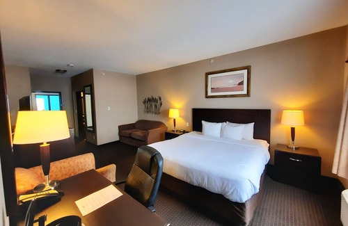 Sylvan Lake Hotel | Prairie Moon Inn Sylvan Lake