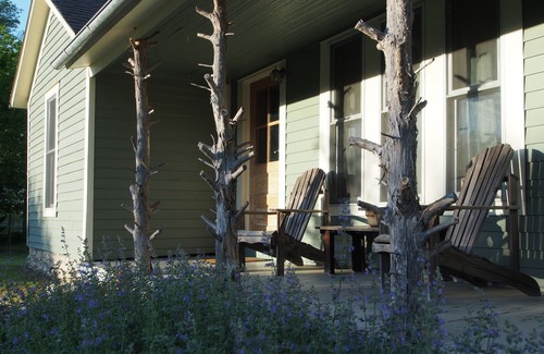 Matfield Green Cottage | Prairieside Cottage: Charming Private Property Nestled In The Flint Hills