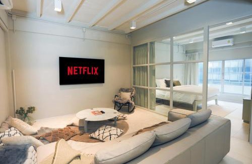 Ploenchit Apartment | prani A Ploenchit 4BR Penthouse 1MIN to BTS