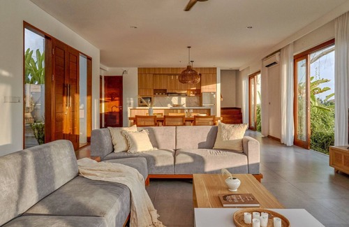 Cemagi Villa | Pratu Villa - Three Bedroom Villa, Sleeps 6