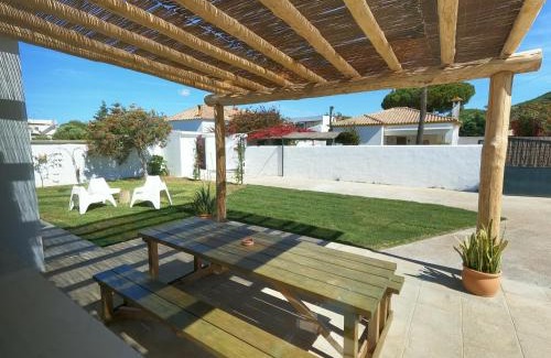 Los Canos de Meca House | Preciosa Villa Independiente 100metros playa 10personas, Free Parking, Fully renovated Now
