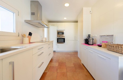 Cala de Bou Villa | Precious House with Garden in Residential Zone