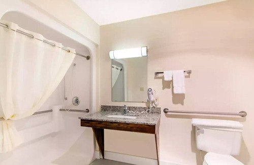 Carthage Hotel | Precious Hotel