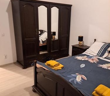 Bragadiru Apartment | Prelungirea Ghencea Apartments