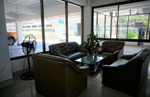 Nakhon Si Thammarat Hotel | Premier Hotel Nakhonsithammarat