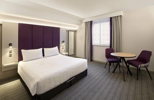 West Thurrock Hotel | Premier Inn Thurrock East