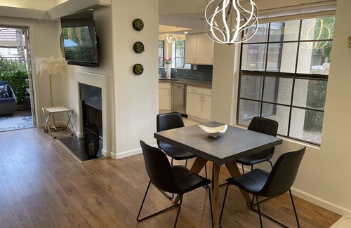 Acacia Creek Apartments Condo | Premier location in Scottsdale close to Old town & Open- HEATED pool & jacuzzi😎