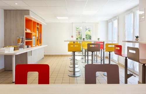 Saint-Herblain Hotel | Premiere Classe Nantes Ouest - St Herblain