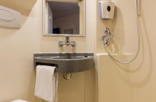 Saint-Herblain Hotel | Premiere Classe Nantes Ouest - St Herblain