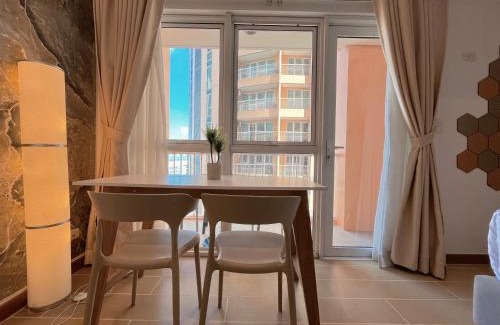 Pinagsama Apartment | PREMIUM 1BR Venice Canal Suite, Pool, Gym, Sauna & 5G Wi-Fi, Ste 16