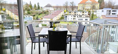 Tettnang Apartment | Premium 24h SmartApart Modern mit Smarthome zentral-Welcome drink inkl