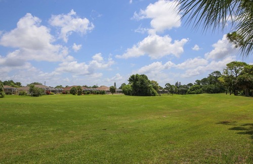 Long Meadow House | 🥇 Premium 2bd villa close to Disney (CH840)