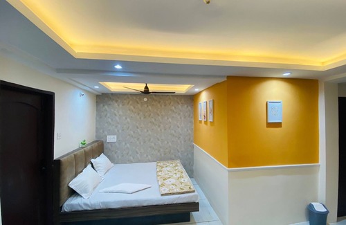 Maheshwar Bed & Breakfast | Premium accommodation close to the riverside and fort