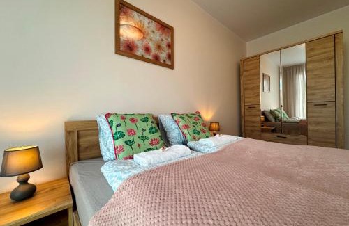 Rzeszow Apartment | Premium Apartment - Magnolia - SELF CHECK-IN - Parking