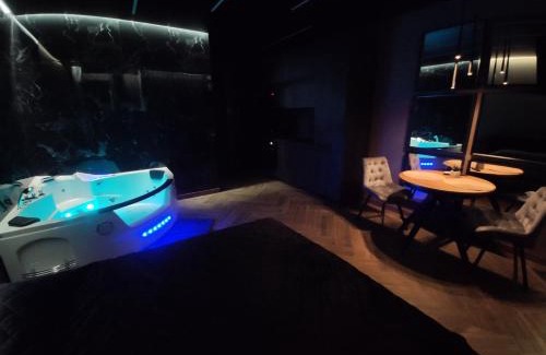 Klaipeda Apartment | Premium Bubble Jacuzzi Apartment