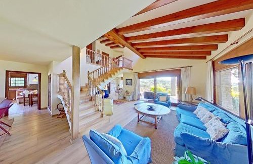 Sant Andreu de Llavaneres House | Premium Habitat Tavellera