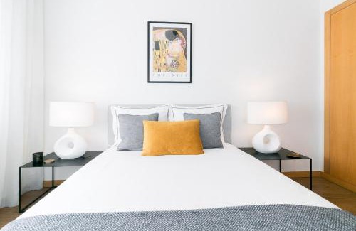 Lumiar Apartment | Premium Flat in Upscale Area, Balcony, Parking