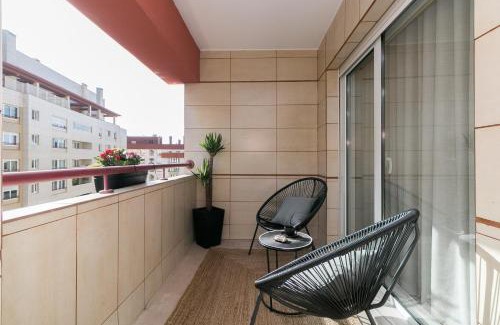 Lumiar Apartment | Premium Flat in Upscale Area, Balcony, Parking