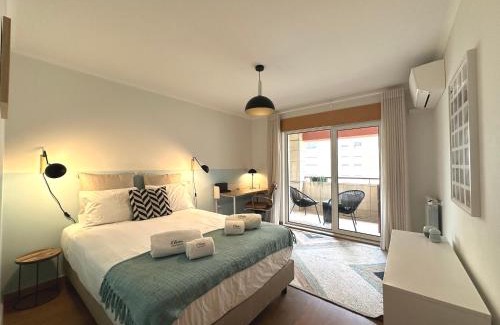 Lumiar Apartment | Premium Flat in Upscale Area, Balcony, Parking