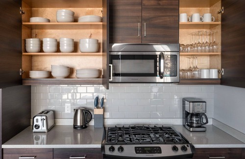 Civic Center Apartment | Premium Hayes Valley 1BR w/Gym, Pool, Movies & BBQ, by Blueground