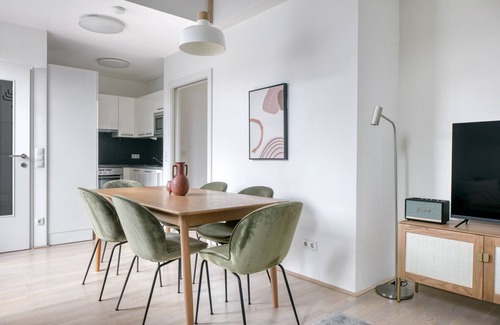 Hernals Apartment | Premium Hernals 3BR w/Balcony & Elevator, nr Lidlpark, by Blueground