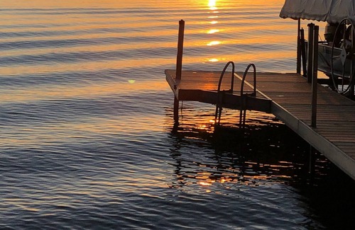 Alexandria House | Premium Location on the Chain of Lakes in Alexandria Area