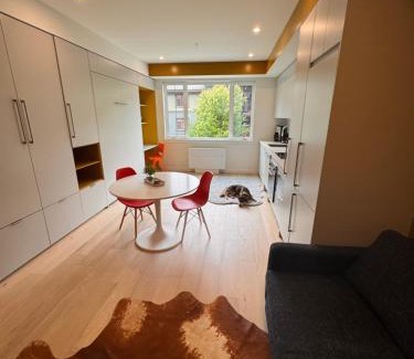 Rossland Apartment | Premium RED Mountain Lodging